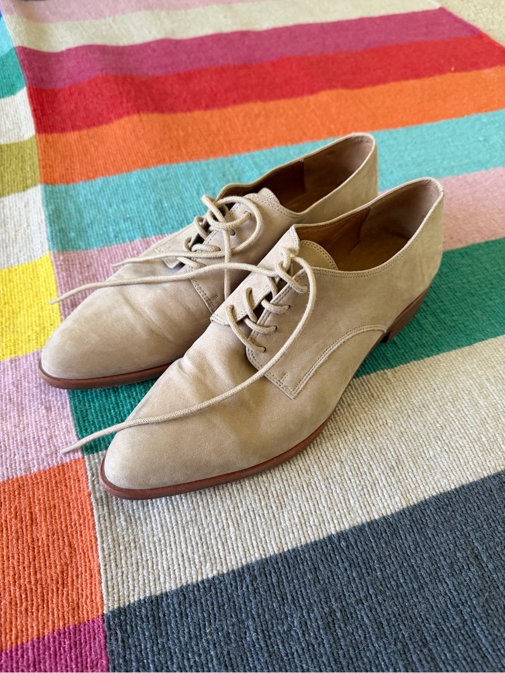 Frye Erica Oxford | tan suede | size 8